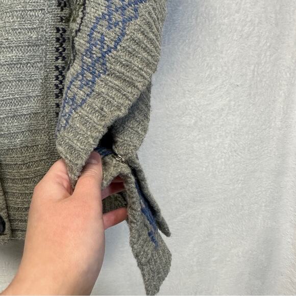 Kerisma Lambswool Gray Multicolor Knit Geometric Print Sweater Shaw Size S/M - Picture 6 of 10